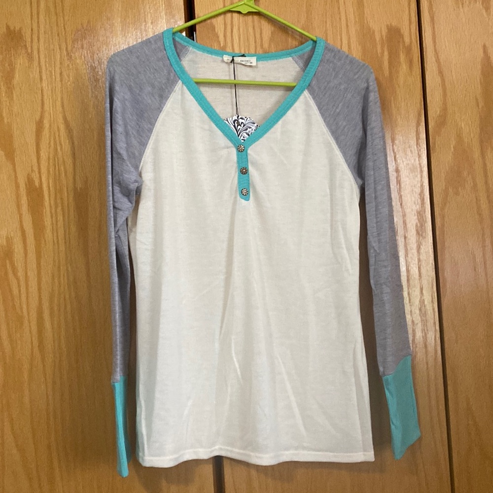 New long sleeve shirt